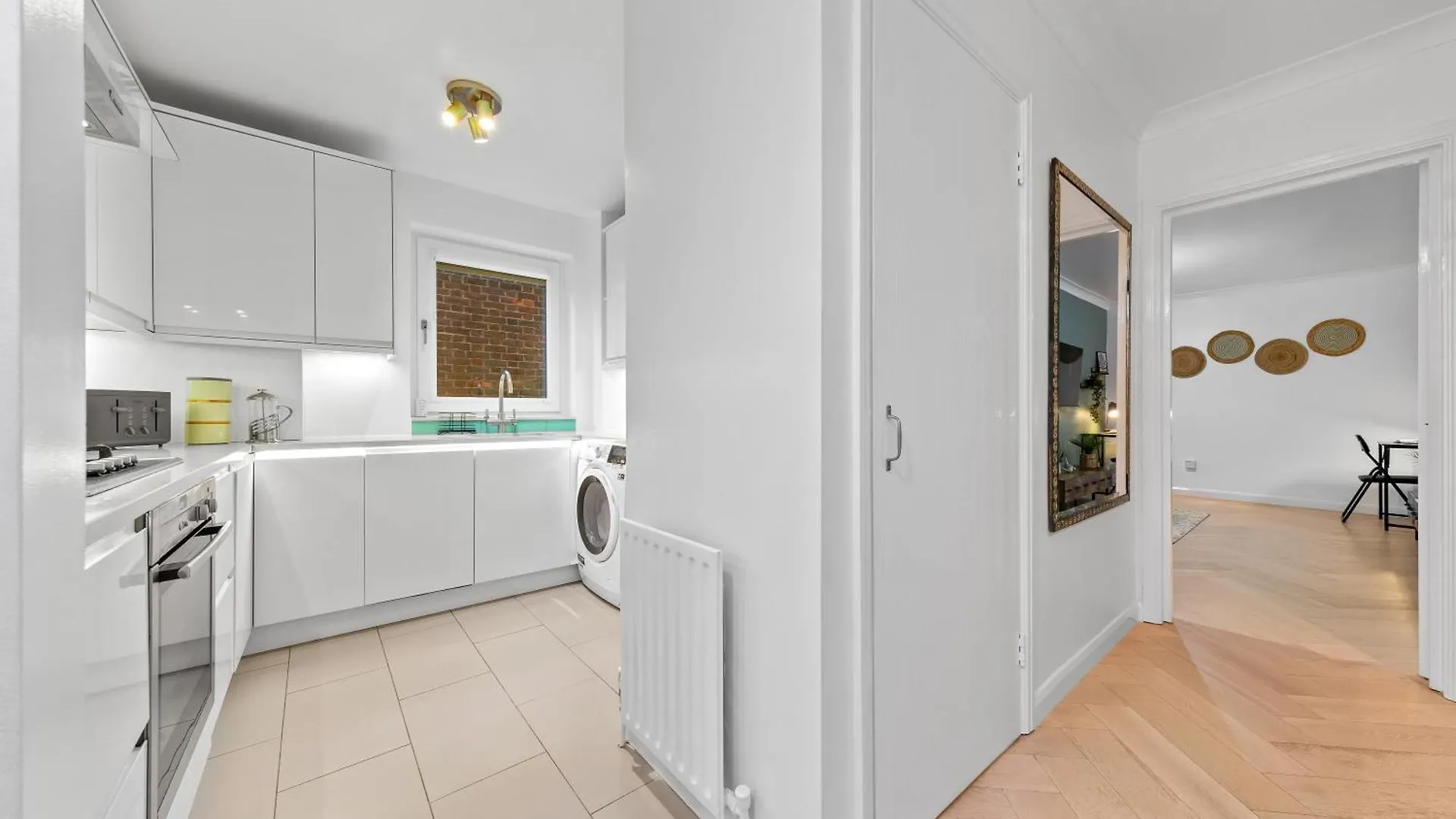 Azalea Apartment Home Comforts By The River Isleworth